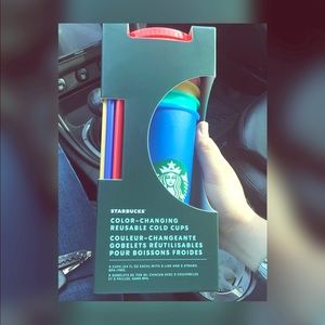 Starbucks color changing cups